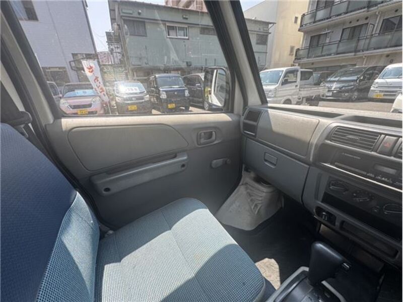 MINICAB TRUCK
