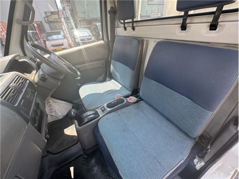 MINICAB TRUCK