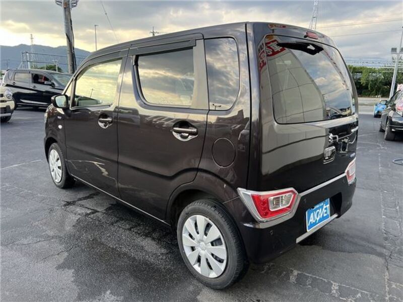 WAGON R