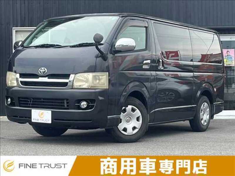 TOYOTA HIACE VAN