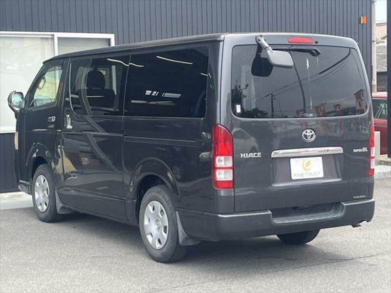 HIACE VAN