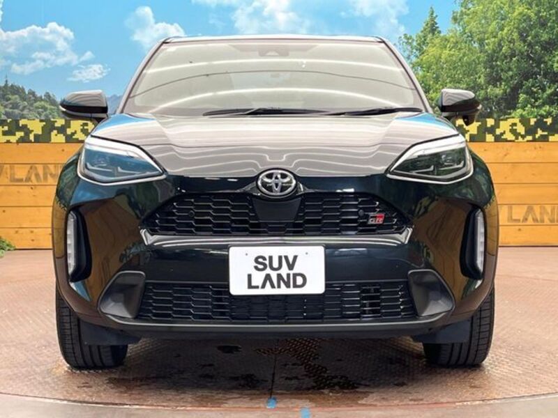 YARIS CROSS