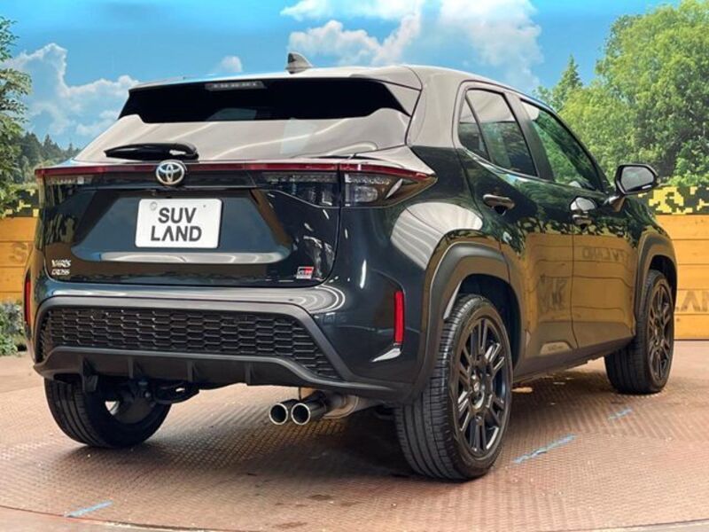 YARIS CROSS