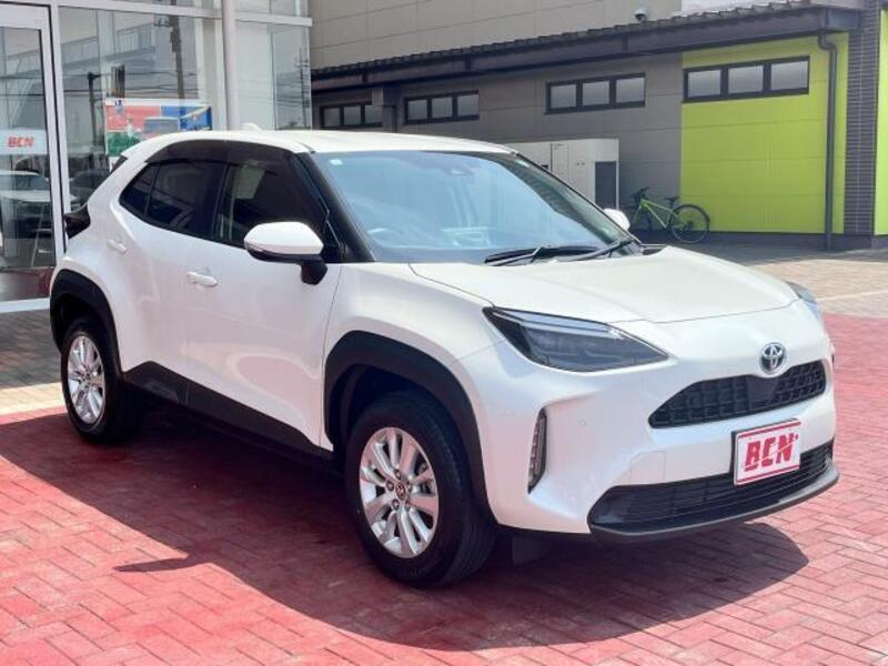 YARIS CROSS