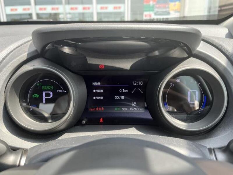 YARIS CROSS