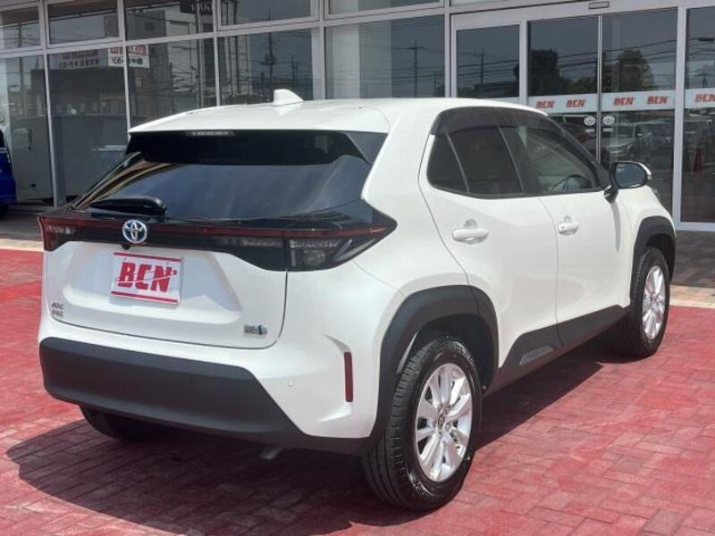YARIS CROSS