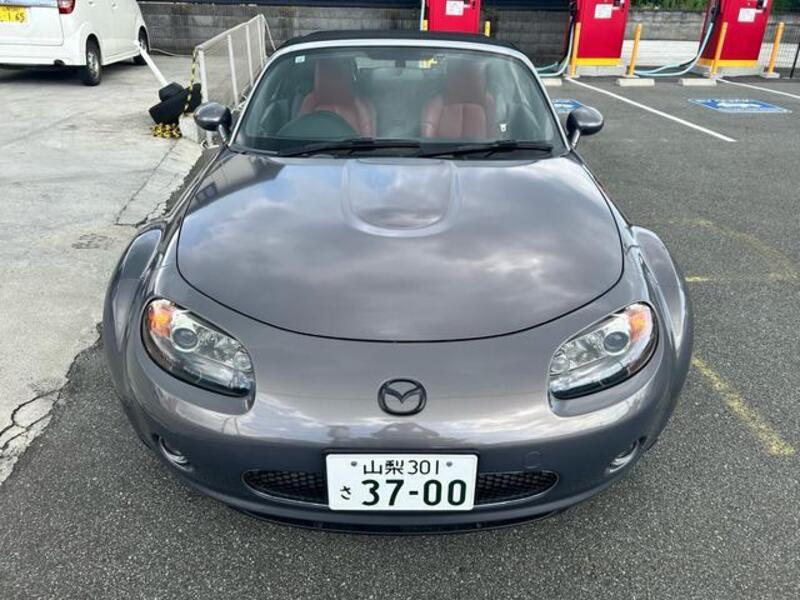 ROADSTER