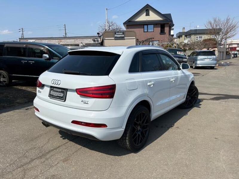 Q3
