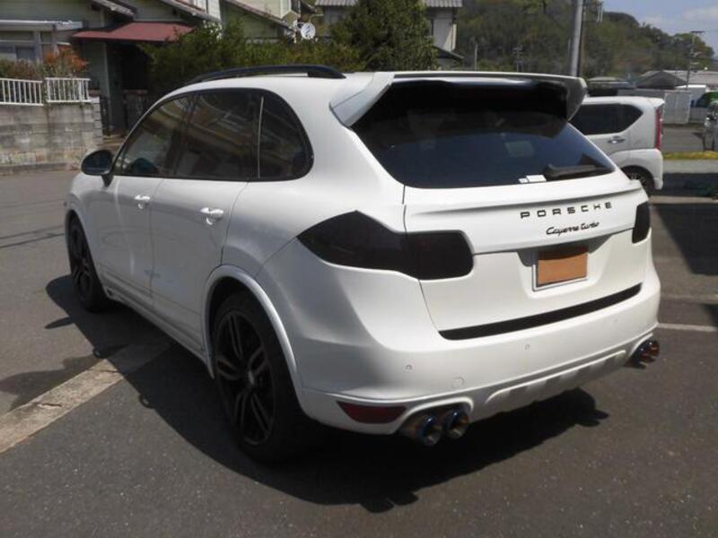 CAYENNE