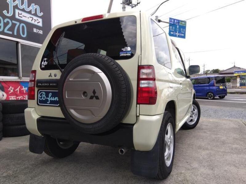 PAJERO MINI