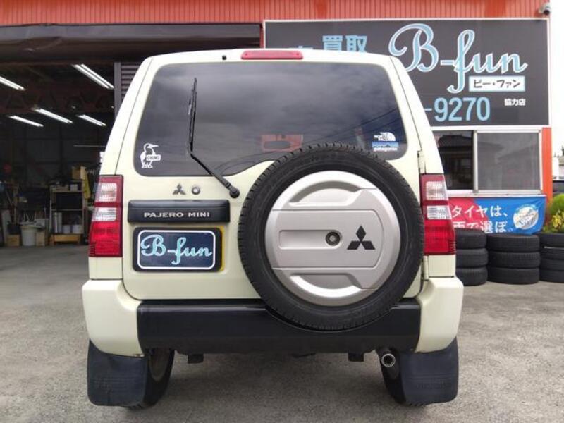 PAJERO MINI