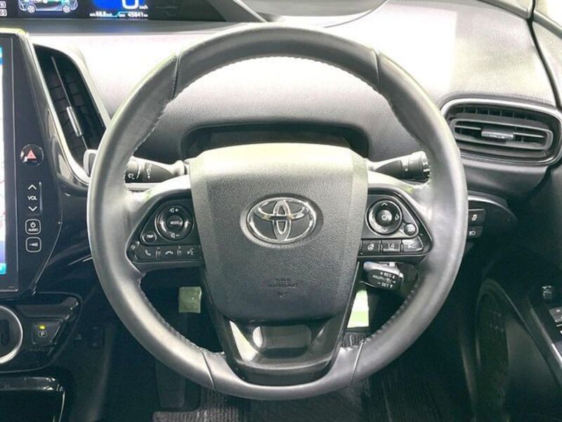 PRIUS PHV