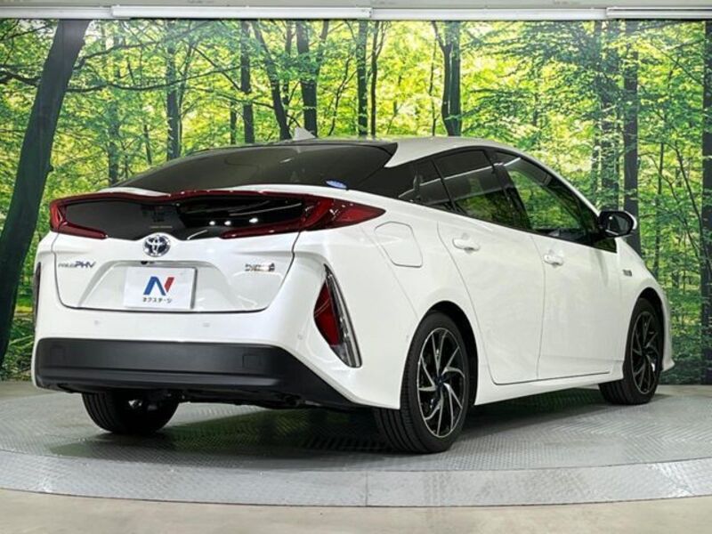 PRIUS PHV