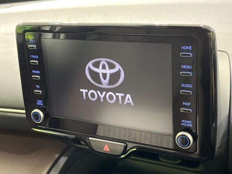 YARIS CROSS