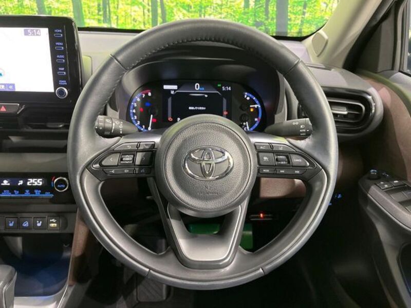 YARIS CROSS