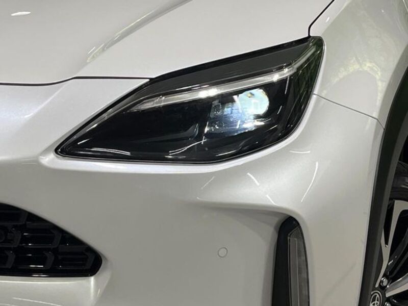 YARIS CROSS