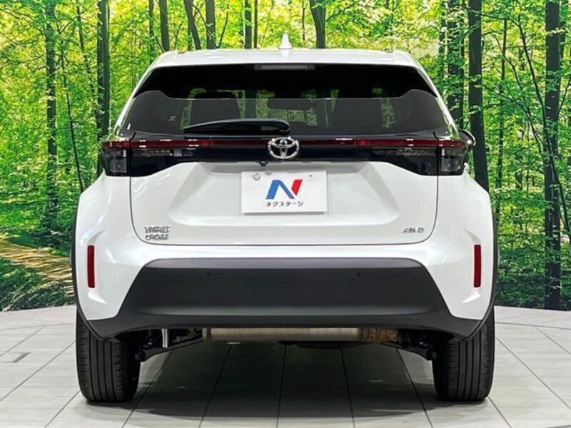 YARIS CROSS