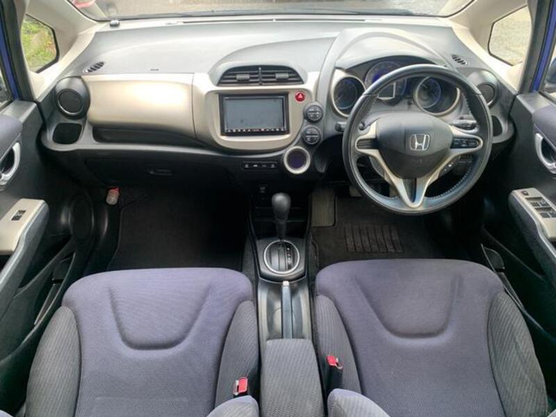 FIT HYBRID