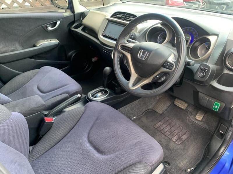FIT HYBRID