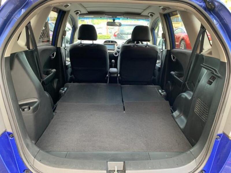 FIT HYBRID