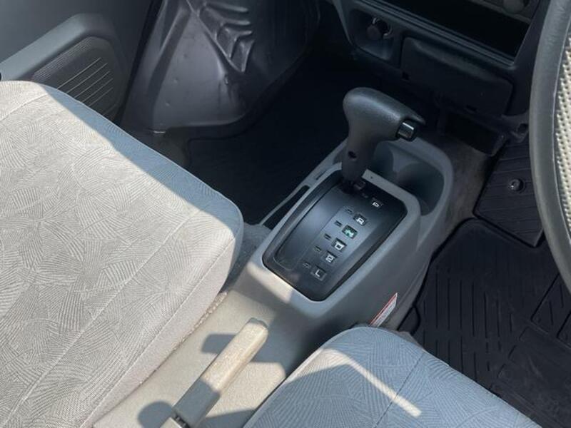 MINICAB VAN
