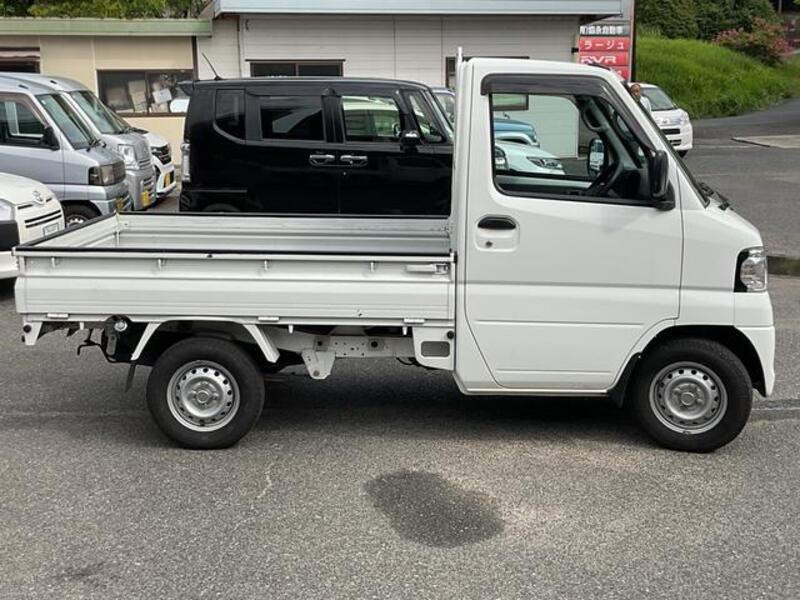 MINICAB TRUCK