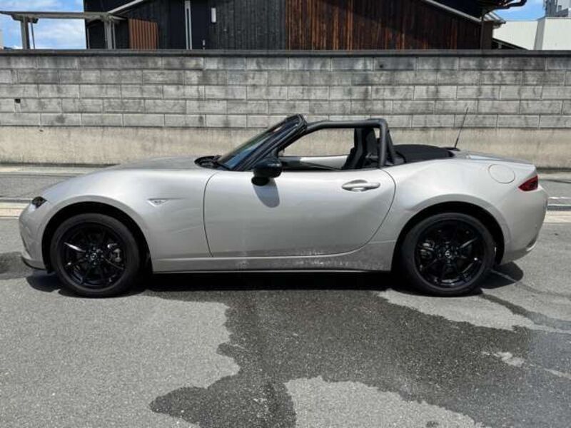 ROADSTER