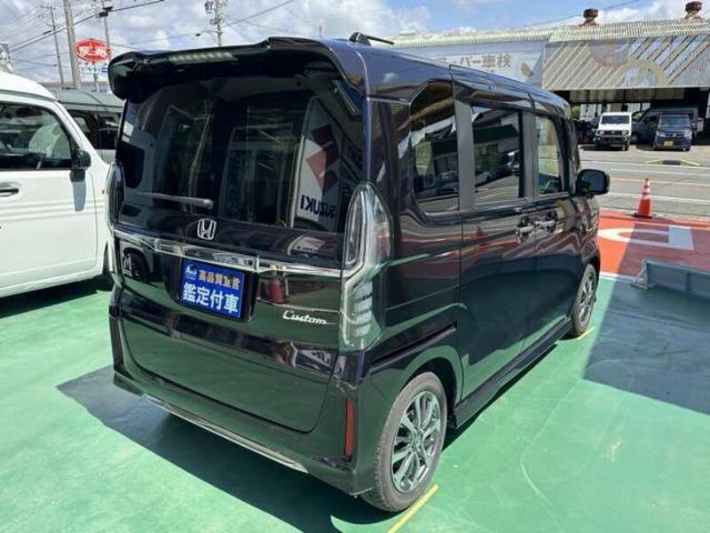 N BOX CUSTOM