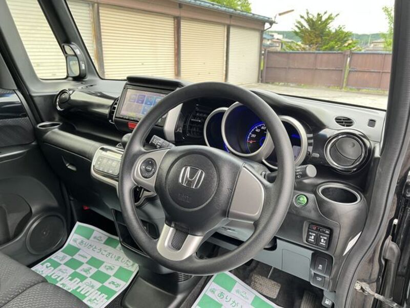 N BOX CUSTOM