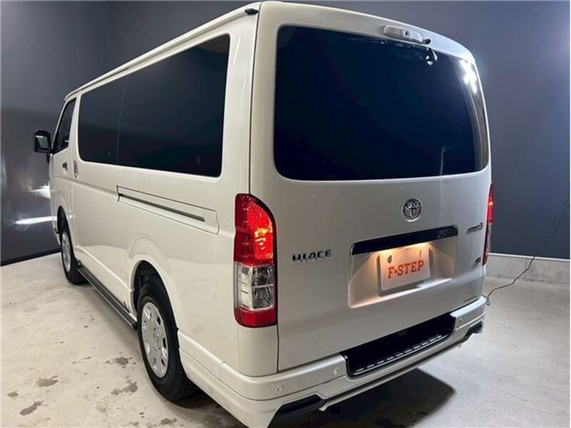 HIACE