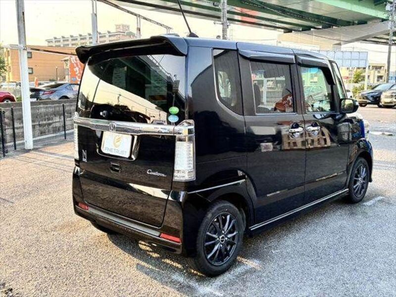 N BOX CUSTOM