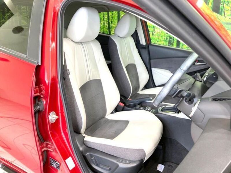 MAZDA2