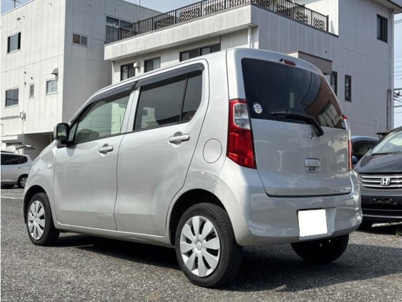 WAGON R