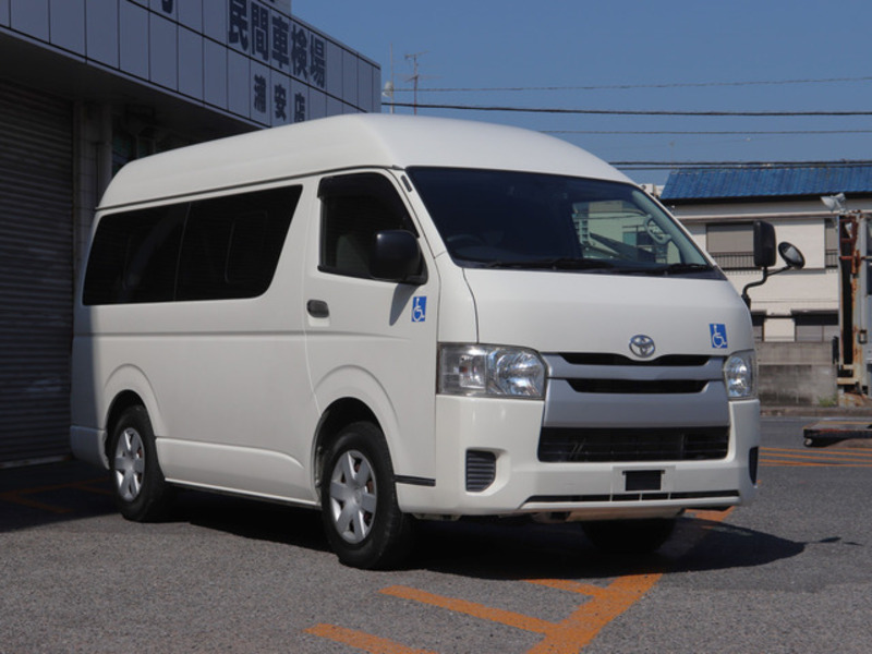 HIACE VAN
