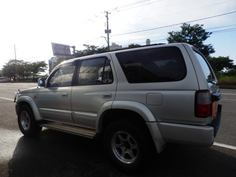 HILUX SURF
