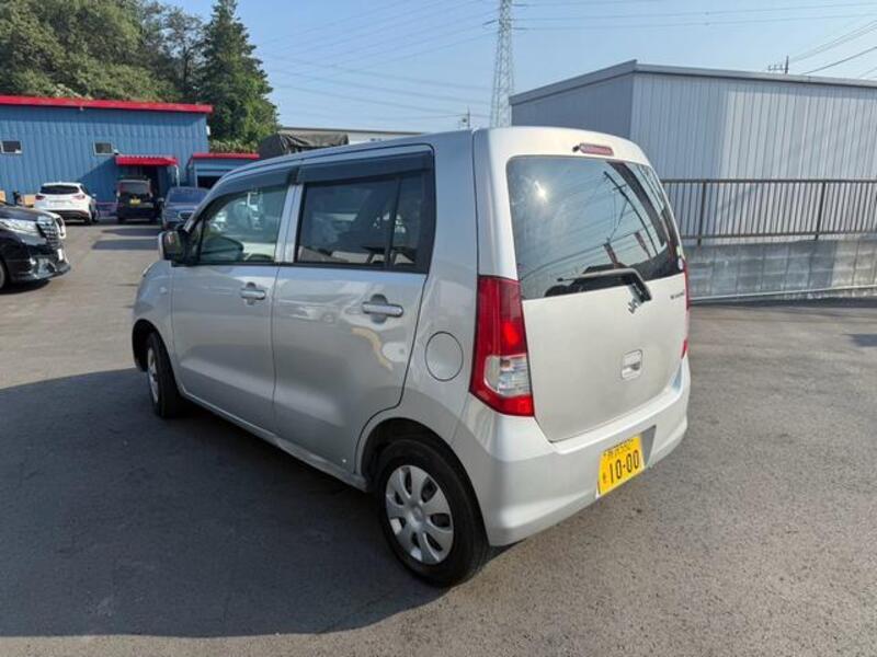 WAGON R