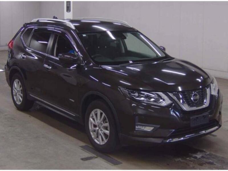 X-TRAIL