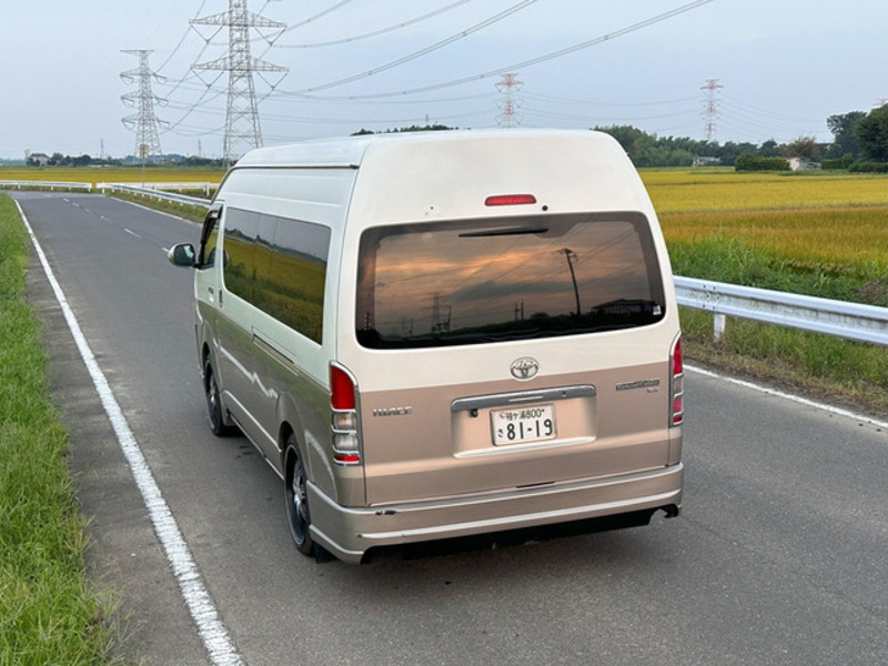 HIACE
