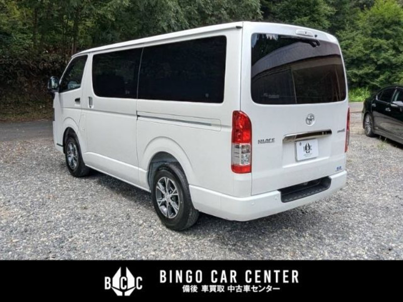 HIACE VAN