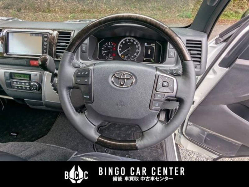 HIACE VAN
