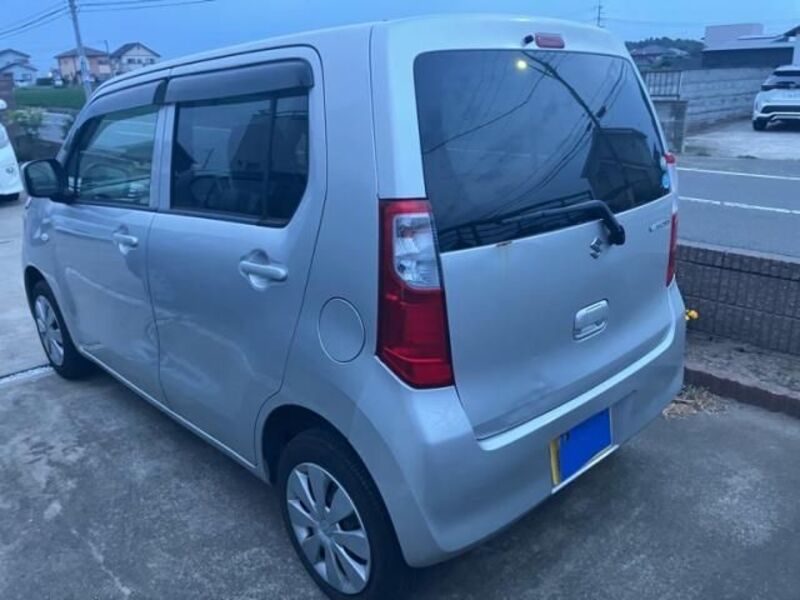WAGON R