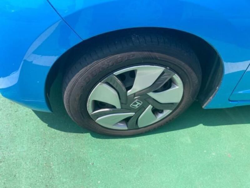 FIT HYBRID