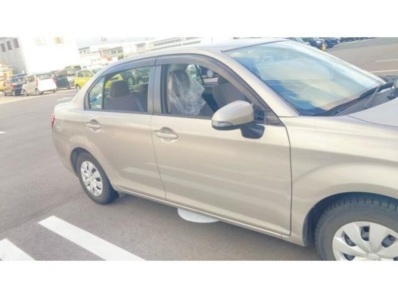 COROLLA AXIO