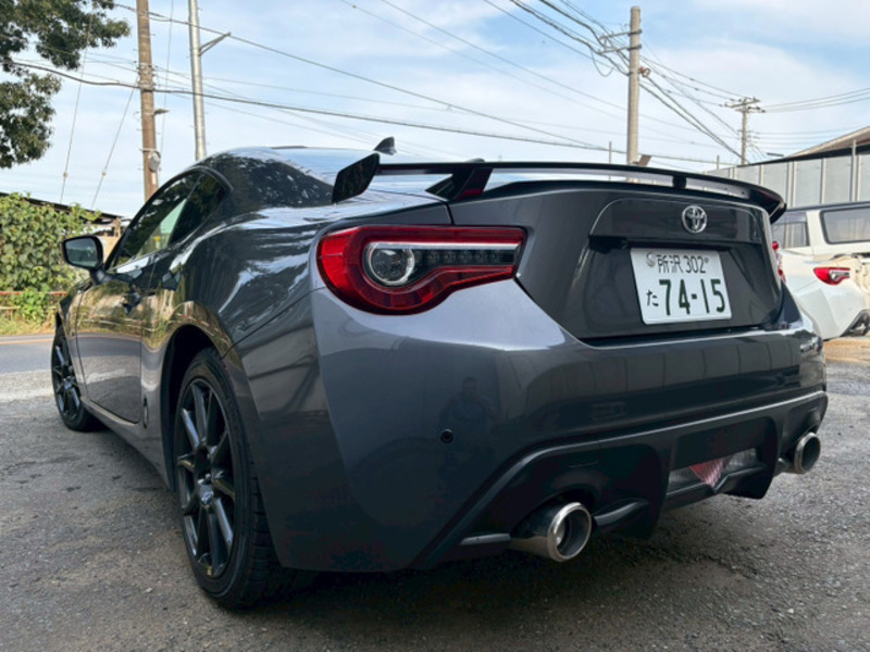 86