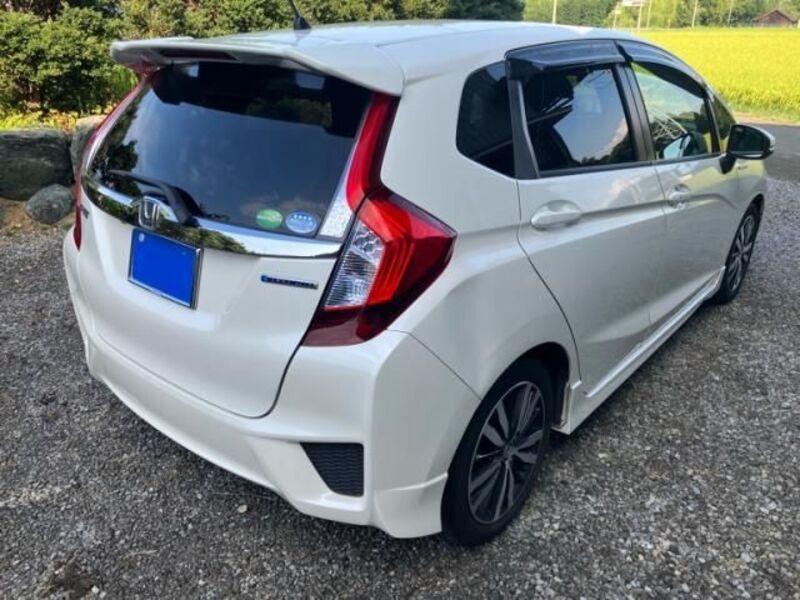 FIT HYBRID