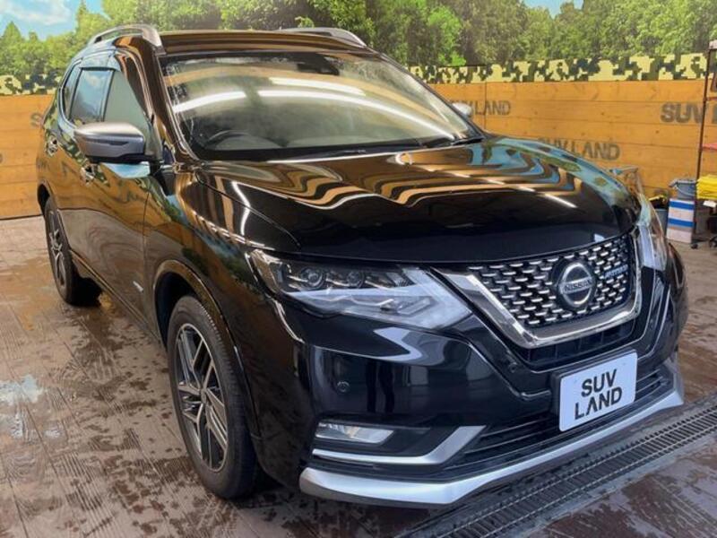 X-TRAIL