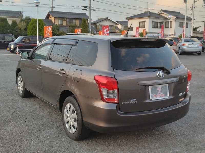 COROLLA FIELDER