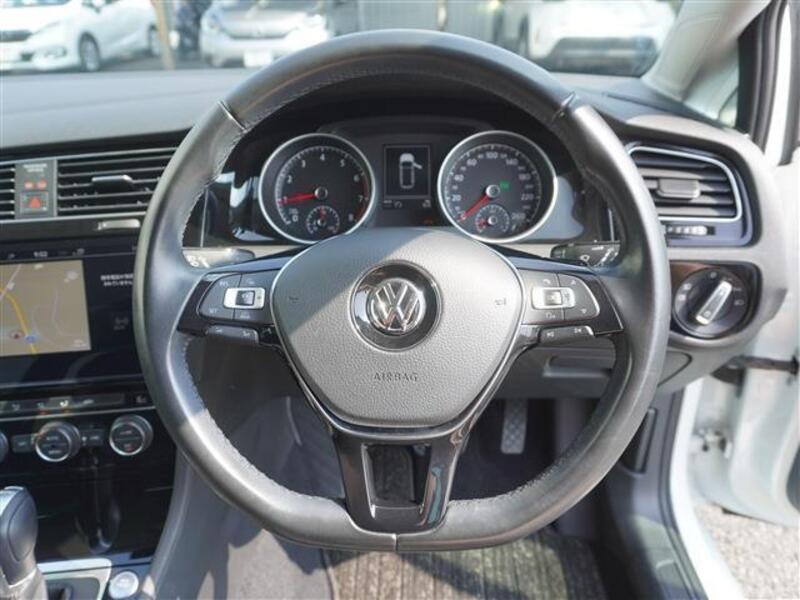 GOLF VARIANT