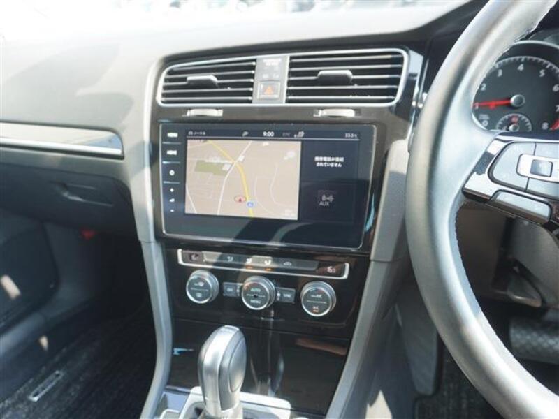 GOLF VARIANT