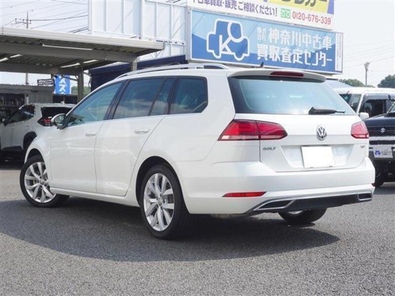 GOLF VARIANT
